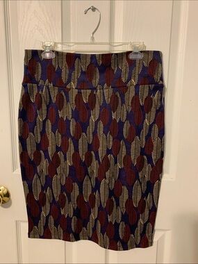 LuLaRoe LLR Cassie leaf/feather print - Large